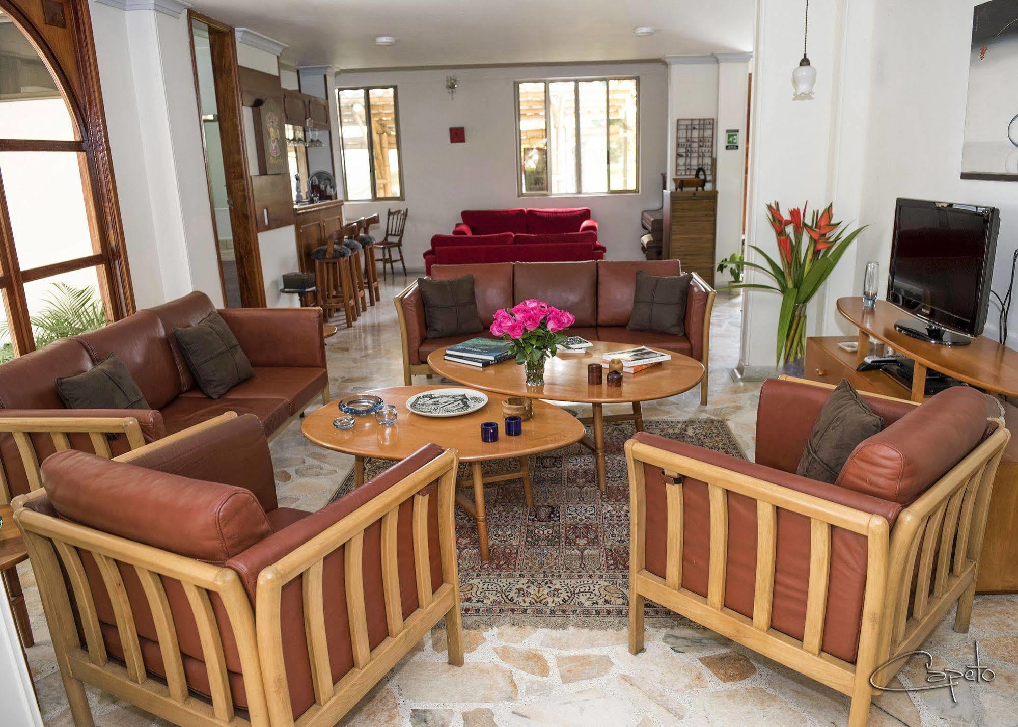 El Lugar Boutique Hotel Cerritos Екстериор снимка