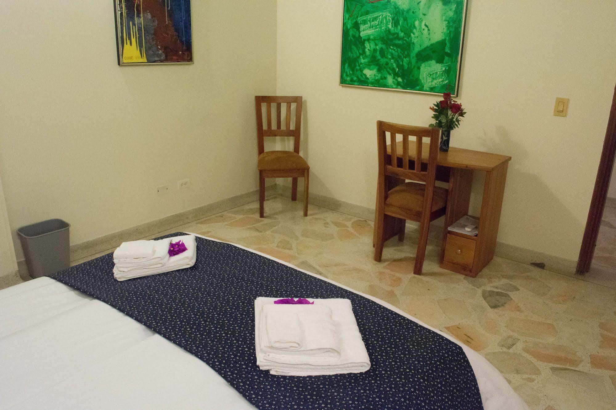 El Lugar Boutique Hotel Cerritos Екстериор снимка